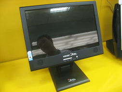 神舟唐朝 Q5000 一體電腦 高性能與設計美學的完美結合